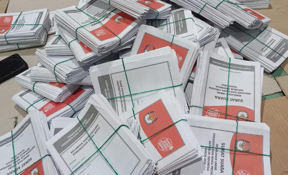 Puluhan Ribu Surat Suara Pemilu 2024 Rusak, Ketua KPU Kabupaten Bekasi Angkat Bicara