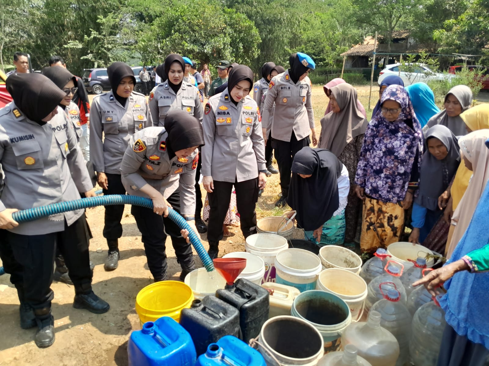 Kekeringan di Karawang Makin Parah,  Warga Karsel Sudah 2 Bulan Sulit Dapat Air Bersih