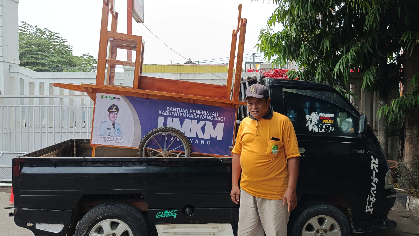 Memasuki Akhir Tahun 2023, Dinkop UKM Karawang Distribusikan Program Bantuan Barang untuk UMKM