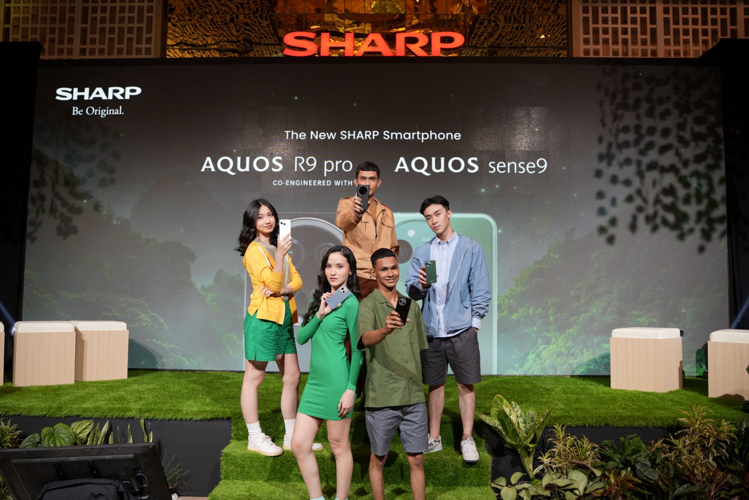 Dilengkapi Teknologi Terkini, Sharp Resmi Luncurkan AQUOS R9 pro dan AQUOS sense9 Ke Pasar Indonesia 