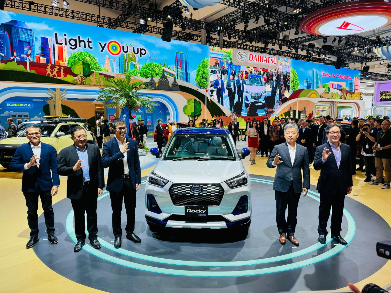 Rocky Hybrid Debut di GIIAS 2024, Inovasi Mobil Ramah Lingkungan dengan Teknologi e-Smart Hybrid