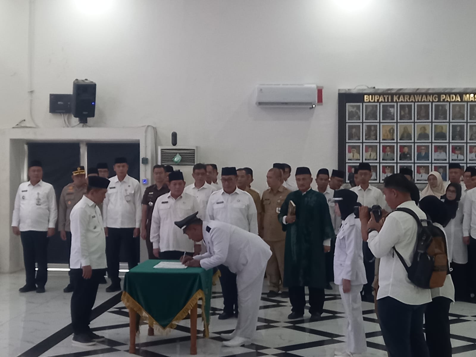 Bupati Karawang Lantik 9 Kepala Desa Hasil Pilkades Digital, Masa Jabatan 8 Tahun