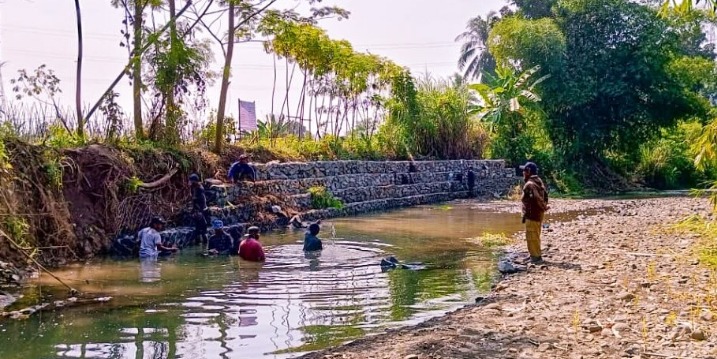 Dinas PUPR Karawang Normalisasi Sungai KP Cicangor untuk Cegah Banjir dan Tingkatkan Kualitas Lingkungan