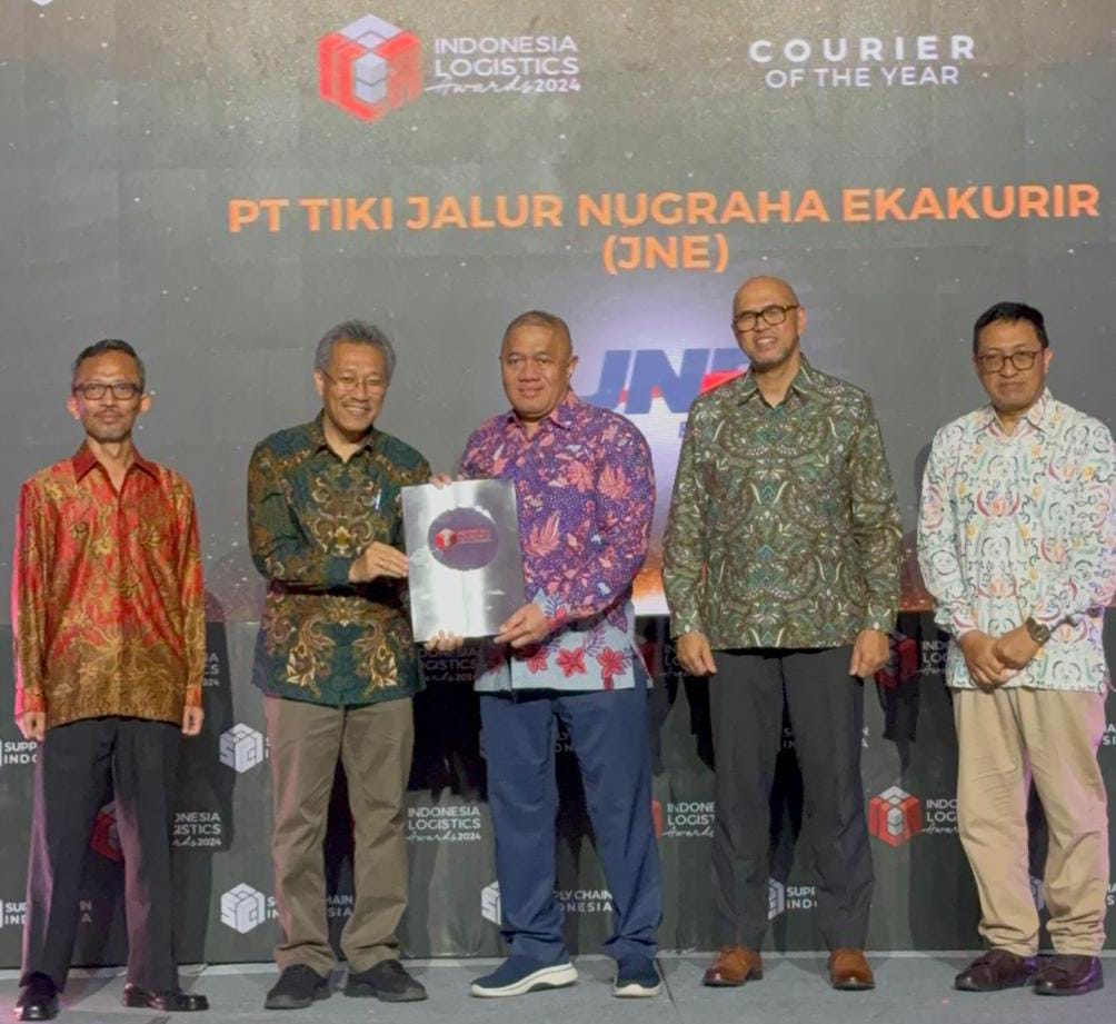 Indonesia Logistic Awards 2024: JNE Kembali Raih Penghargaan Courierof The Year