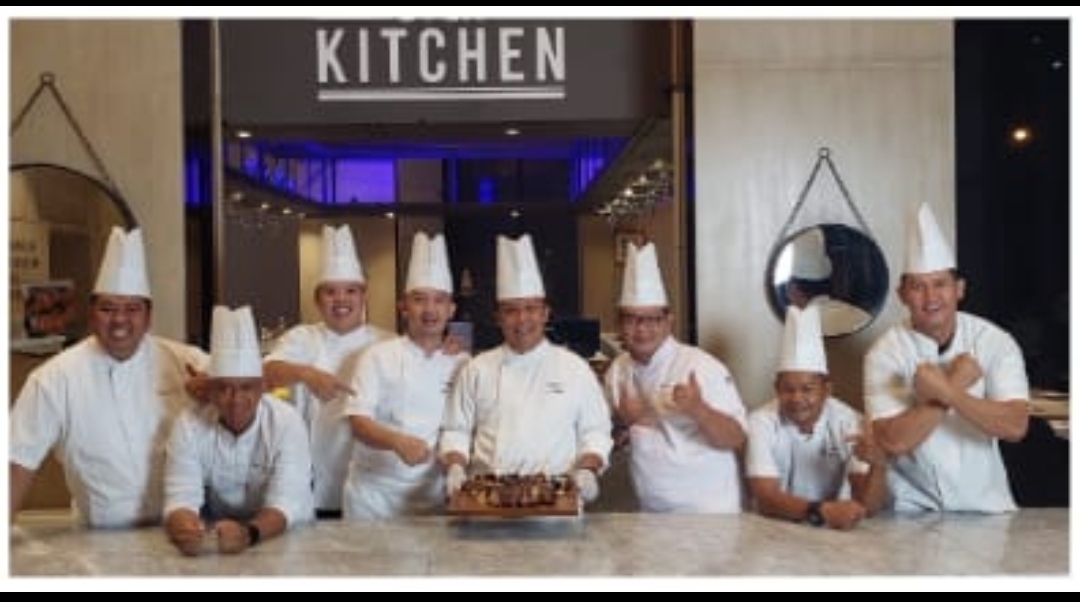 8 Chef Sajikan Menu Spesial Pada AFF ke 29 di Hotel Harper Cikarang 