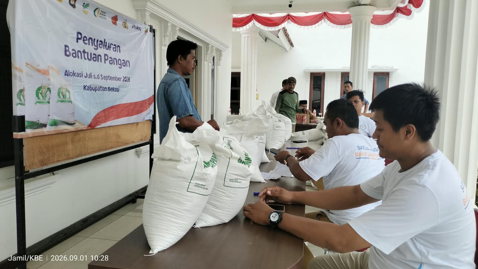 Terindikasi Judol hingga Pinjol, Ada 1.268 Keluarga Penerima Bantuan Pangan Cikarang Selatan Dicoret