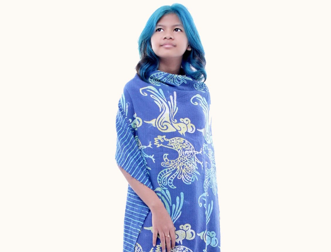 Usung Motif Ayam Ciparage, Desainer Muda Karawang Bawakan Batik Eco-Fashion di World Nomad Games 2026