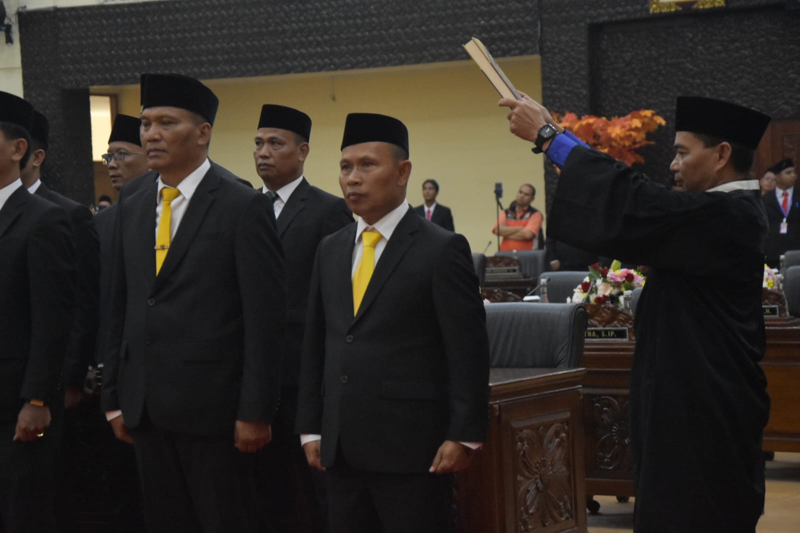 55 Anggota DPRD Kabupaten Bekasi Periode 2024-2029 Resmi Dilantik, Golkar Jadi Partai dengan Kursi Terbanyak