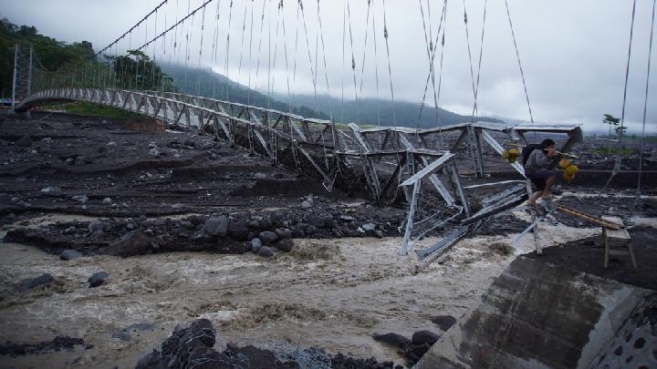 Banjir Tanah Longsor di Lumajang Ditetapkan Jadi Status Tanggap Darurat 