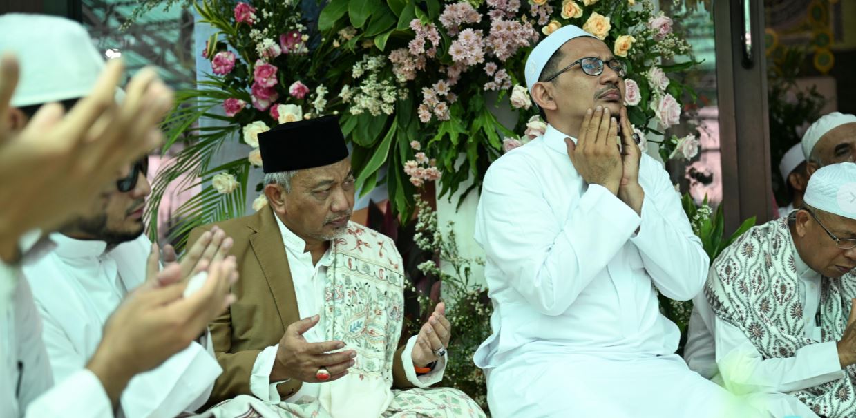 Hadiri Maulid Nabi, Cagub Jabar Ahmad Syaikhu Didoakan Jadi Pemimpin Jabar