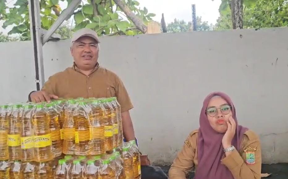 Cegah Kelangkaan Selama Ramadan, Pemerintah Desa Wadas Gelar Operasi Pasar Minyak Murah