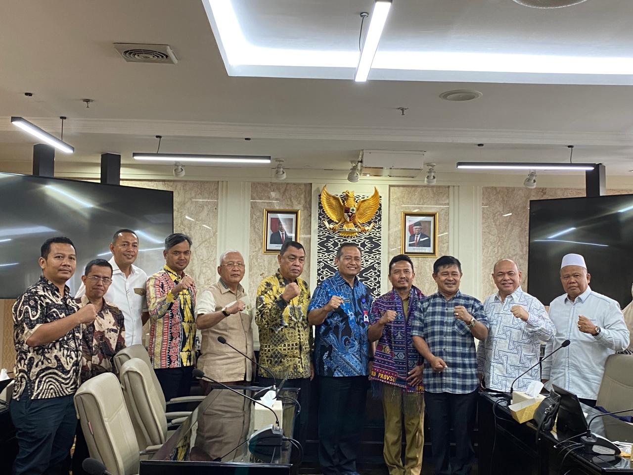 Sekretariat DPRD Jawa Barat Terima Studi Banding Bapemperda DPRD Sumatera Utara