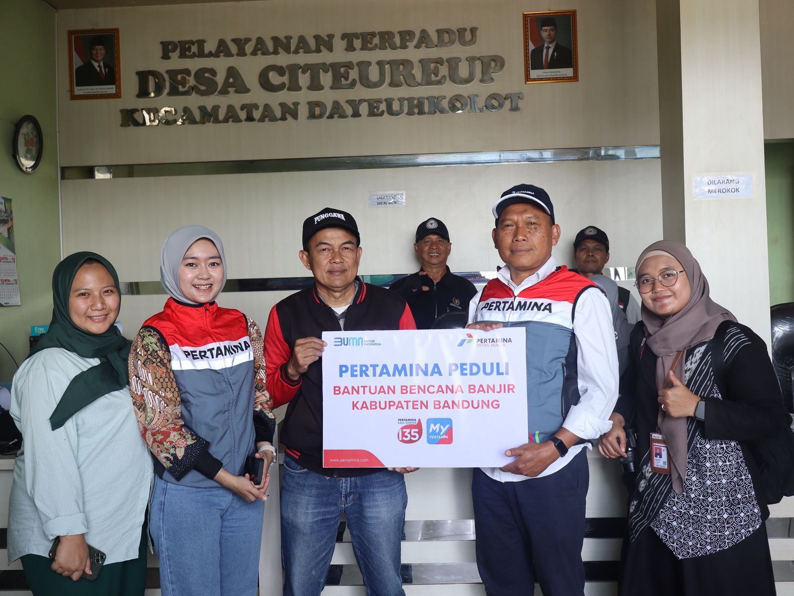 PT Pertamina Patra Niaga Regional JBB Salurkan Bantuan Untuk Korban Banjir di Kabupaten Bandung