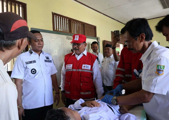 Khitanan Massal Warnai Hari Jadi Kabupaten Bekasi ke-75