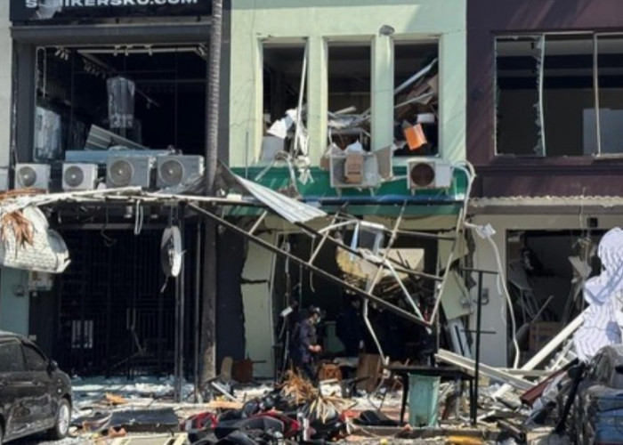 Ledakan Guncang Perumahan San Antonio Pakuwon City Surabaya, Sejumlah Kendaraan Rusak