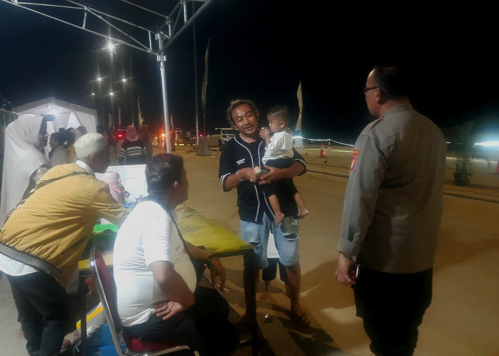 Rest Area Sementara KM18 Japek Selatan Jadi Titik ''Penyelamat'' Pemudik, Perjalanan 24 Jam Jadi Keluhan Umum