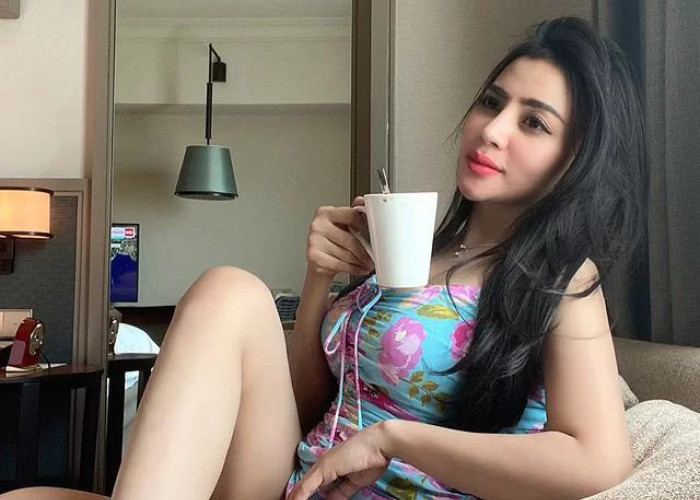 Model seksi Tisya Erni mendambakan Pria Agamis 