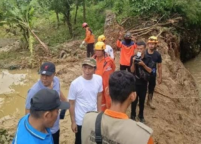 Binzein Janji Sulap Jadi Hutan Konservasi, Area longsor di Panyindangan akan Ditanami Pepohonan