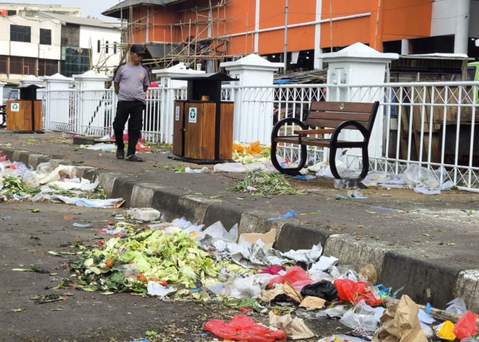Malu-maluin, Buang Sampah Sembarangan Bikin Pasar Cikarang Semrawut Lagi, Hayo Dinas LH Bekasi Kemana?