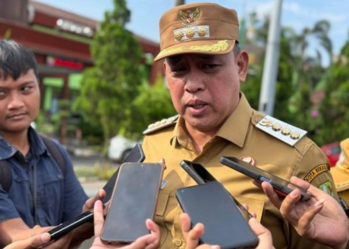 Dana Hibah Rp100 Juta per RW Siap Cair, Wali Kota Bekasi Tegaskan: Tanpa Bank Sampah Aktif, Honor RT/RW Ditaha