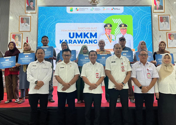 Pemkab Karawang Gelontorkan Bantuan Alat Produksi untuk 2.200 UMKM