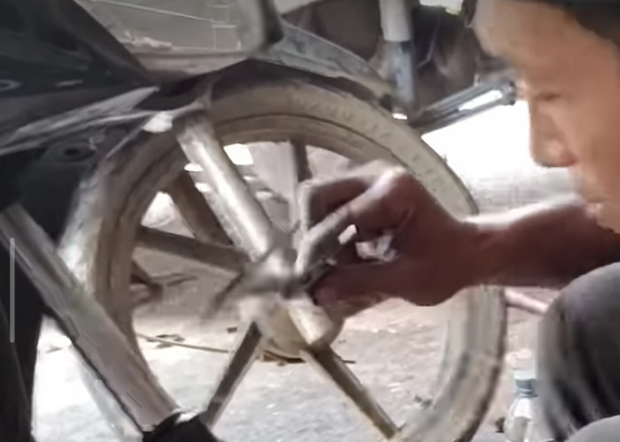Jangan Diabaikan! Ini 13 Tanda Shockbreaker Depan Motor Matic Mulai Bocor, Pengendara Cikarang Wajib Tahu