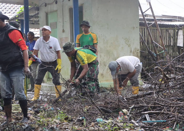 Prajurit Tengkorak Bersih-bersih di Pantai Tangkolak, Wujud Nyata Peduli Lingkungan