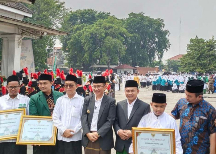 Pegawai Pemkab Bekasi Peringati Hari Santri Nasional 2025