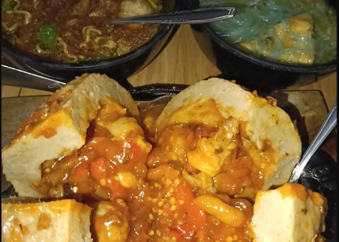 Nyari Warung Bakso Deket Kawasan Lippo Karawang? Coba Beberapa Rekomendasi Ini Enak dan Bikin Nagih