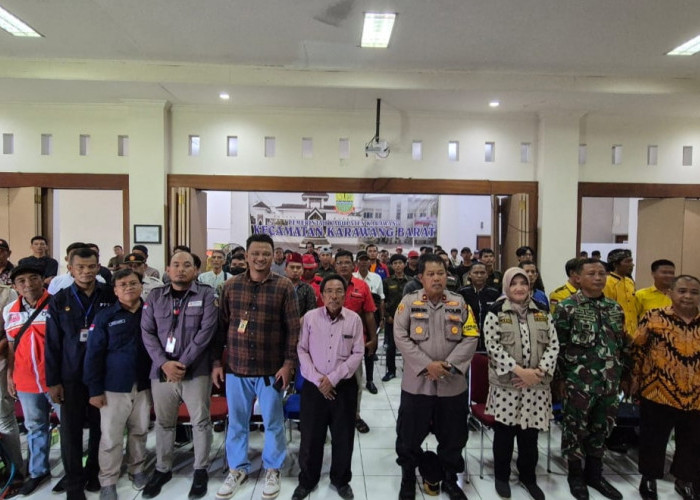 Gelar Rapat Pleno, PPK Karawang Barat Sebut 60 Persen Suara Didominasi Pemilih Milenial