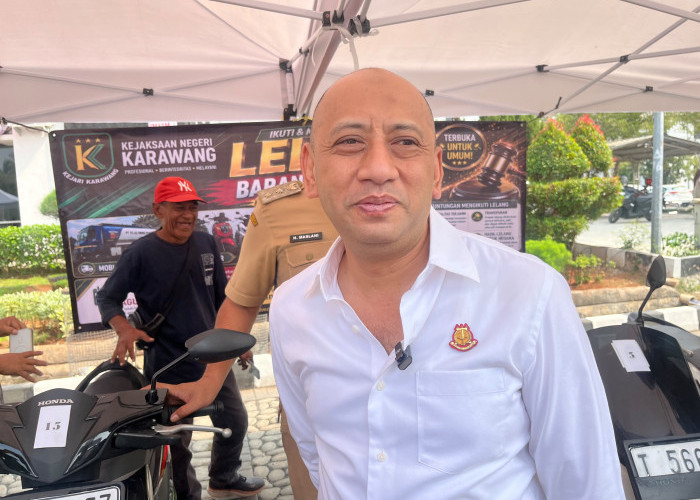 Kejari Karawang Lelang 30 Barang Rampasan, Ada Motor, Mobil hingga Bus