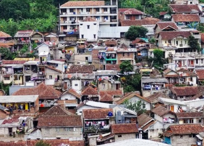 Dinsos Bandung Catat 15 Ribu Warga Alami Lonjakan Desil, Terancam Kehilangan Bantuan