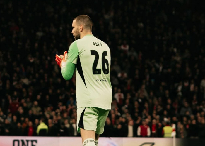 Terungkap! Bukan Jordi Cruyff, Ini Faktor Kunci Maarten Paes Merapat ke Ajax