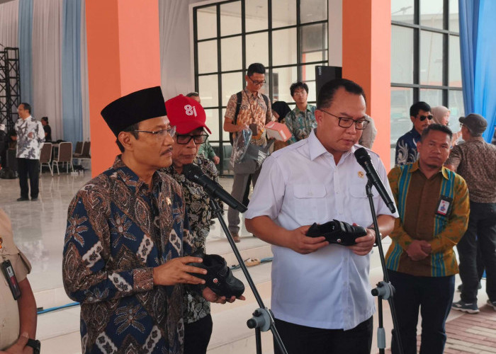 BRIN Pamer Sepatu Tanpa Lem untuk Siswa Sekolah Rakyat di Kabupaten Bekasi