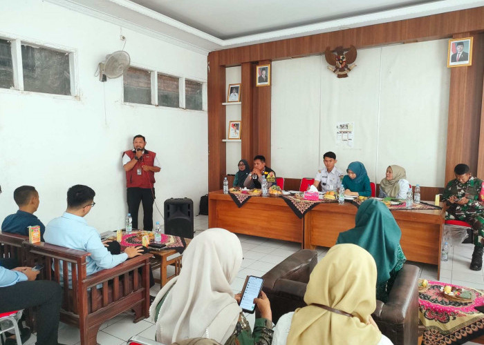 Lurah Karawang Kulon Dorong Penguatan Pelayanan dan Kebersihan Lingkungan