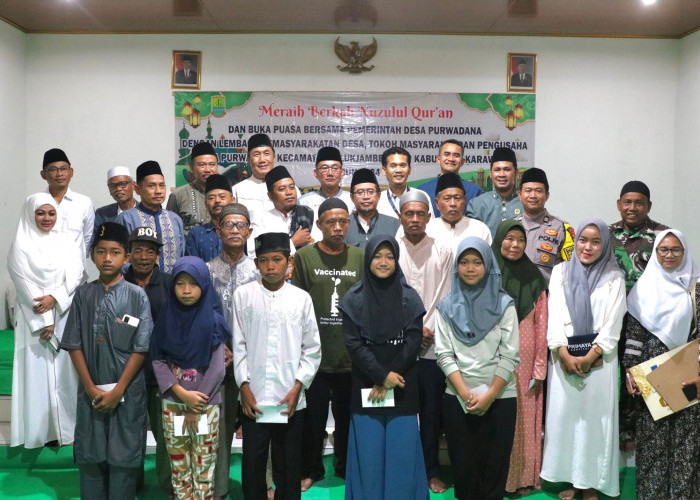 Pemdes Purwadana Salurkan Dana Bantuan Senilai Rp65 Juta Kepada Para DKM Masjid, Anak Yatim dan Jompo