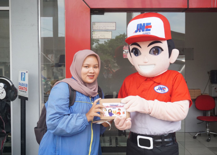 Hari Pelanggan Nasional 2024, JNE Berikan Promo Diskon Ongkir Hingga 50%