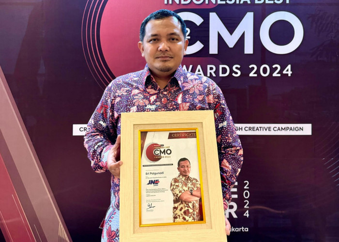 JNE Kembali Raih Penghargaan Best Chief Marketing Officer (CMO) Award 2024