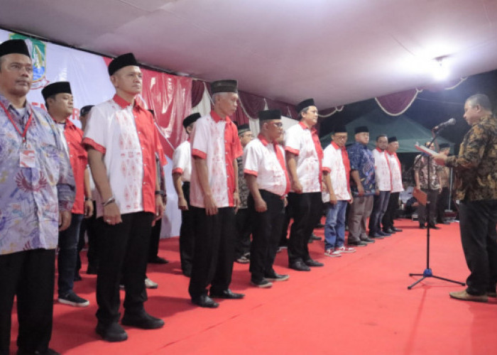 Tahun Politik, Ketua RW Terpilih Dilantik Langsung Plt Wali Kota Bekasi, Kereen Kan! 