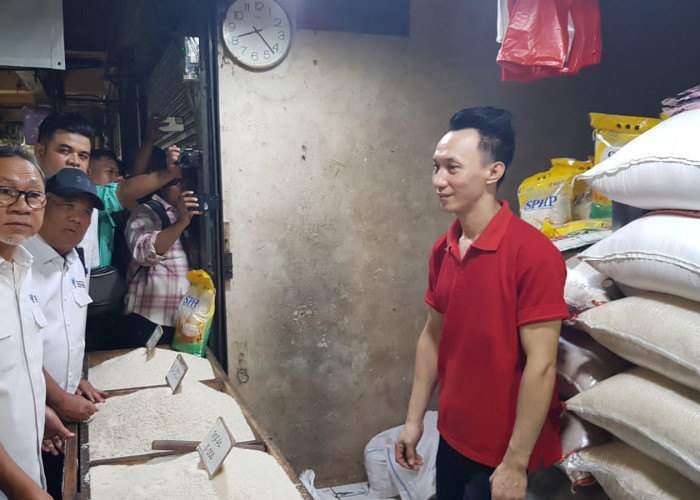 Kunjungi Bekasi, Mendag Zulhas Cek Harga Serta Ketersediaan Komoditas Bahan Pokok di Pasar Tambun