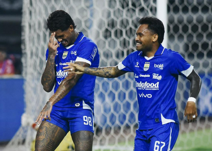 Babak Pertama: Persib Bandung Menggila Hajar Madura United 3-0!