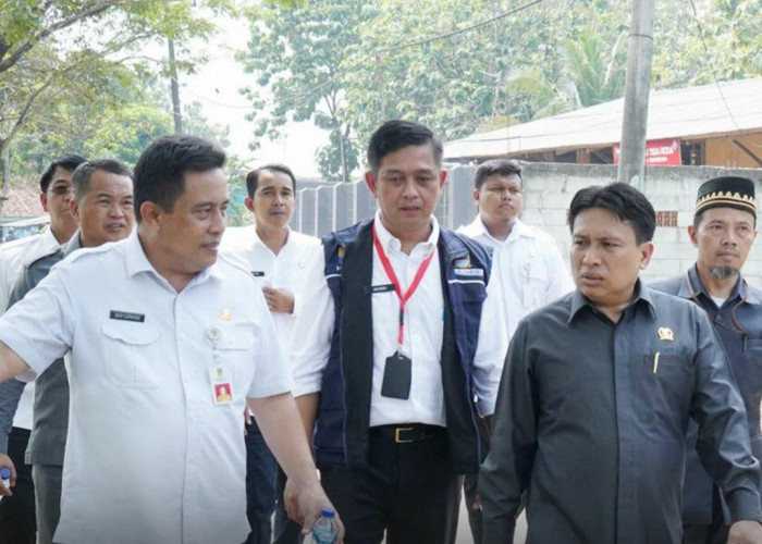 Dinas SDA BMBK Kabupaten Bekasi Tinjau Pekerajaan Perbaikan Jalan di Babelan