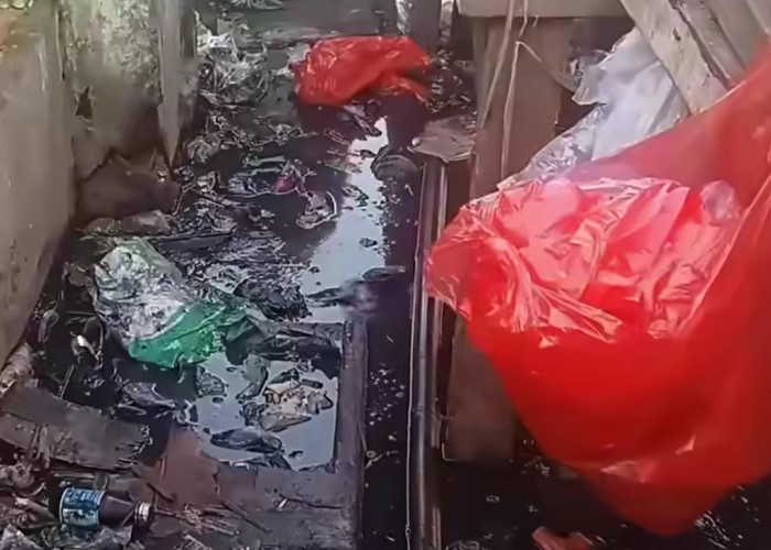 Relokasi Pasar Cikarang Dikeluhkan, Pedagang Ayam Potong Sebut Pembeli Sepi Lantaran Lingkungan Kotor