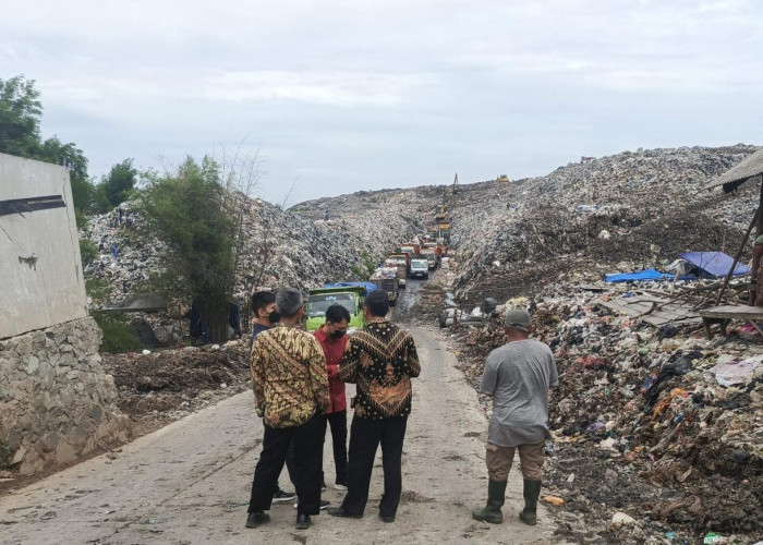 DLH Karawang Nyatakan Timbulan Sampah di TPA Jalupang Masih Dalam Batas Toleransi