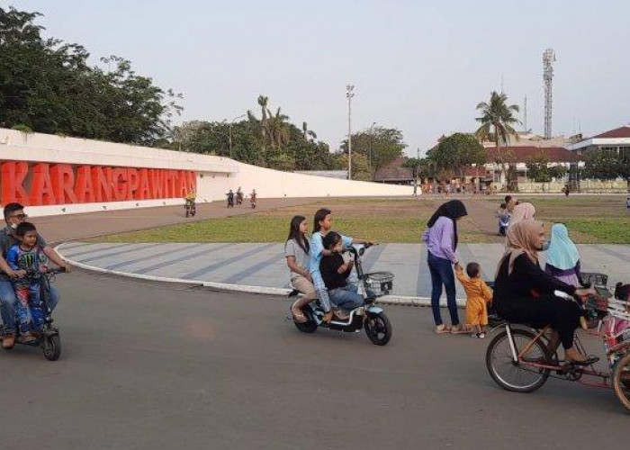 Lapangan Karangpawitan Jadi Tempat Favorit Warga Karawang, Pendatang Baru Wajib ke sini