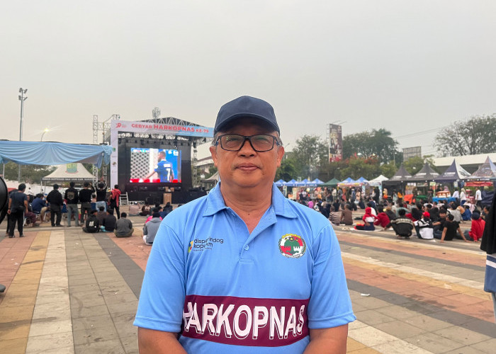 Semangat Gerak Jalan Santai Menyatu di Harkopnas Karawang, Ini Target Disperindagkop UKM