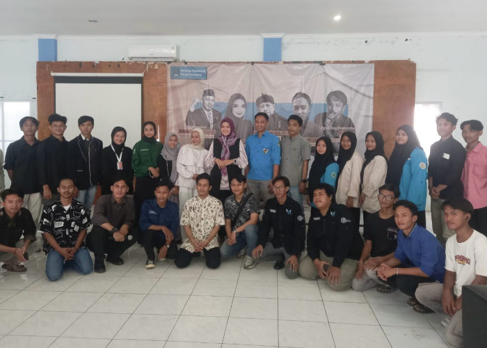 Keluarga Mahasiswa Pelajar Karawang Gelar Diskusi Publik Bersama Tokoh Akademisi, Tokoh Pemuda, dan Politisi