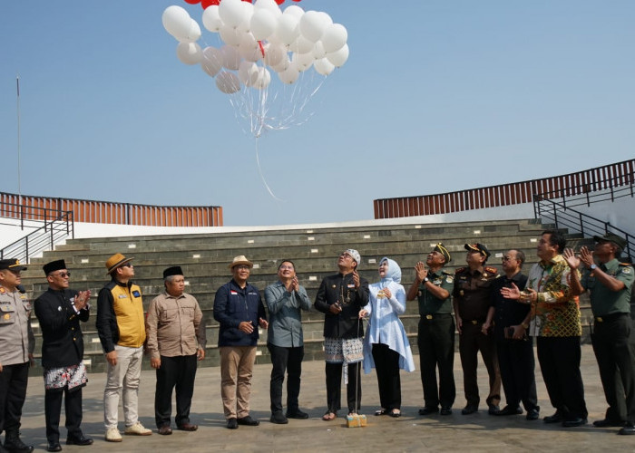 Kado Spesial Hari Jadi Kabupaten Bekasi, Ini Alasan Ridwan Kamil Ubah Alun-alun Eduforest Jadi Ajarwarna Setu