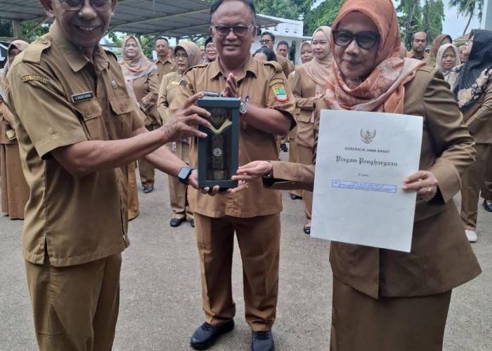 Dua SD di Karawang Raih Penghargaan Sekolah Adiwiyata Jawa Barat