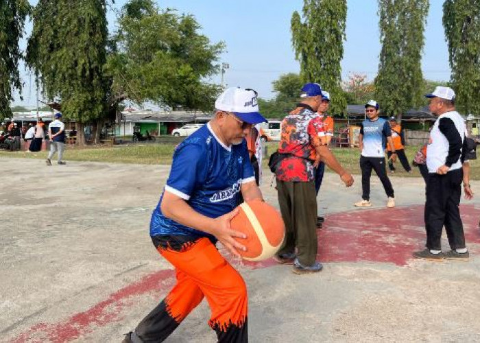 Olahraga di Sport Center Indramayu, Pasangan ASIH Komitmen Tingkatkan Kualitas Infrastruktur Olahraga di Jabar